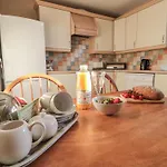 Pasture View بيت للعطل ويتبي